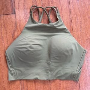 Lululemon free to be bra, size 6